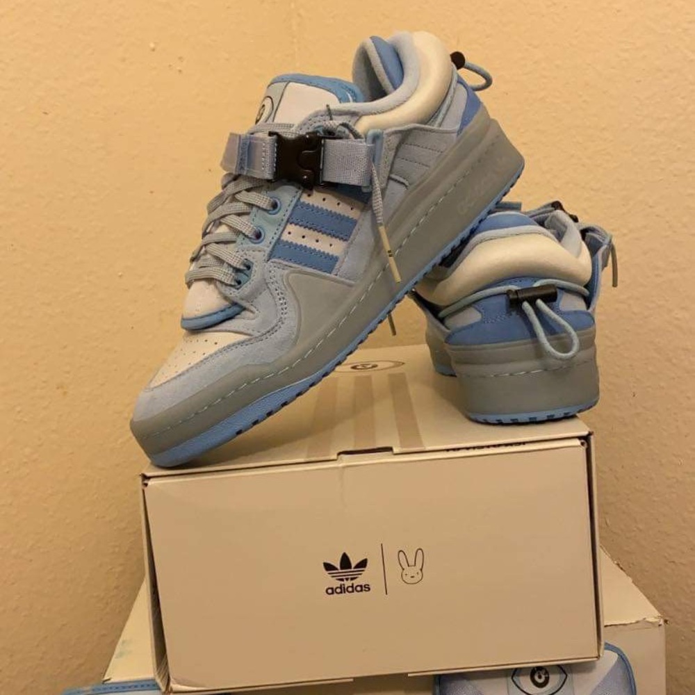 Bad bunny blue tint 💙 adidas forum low